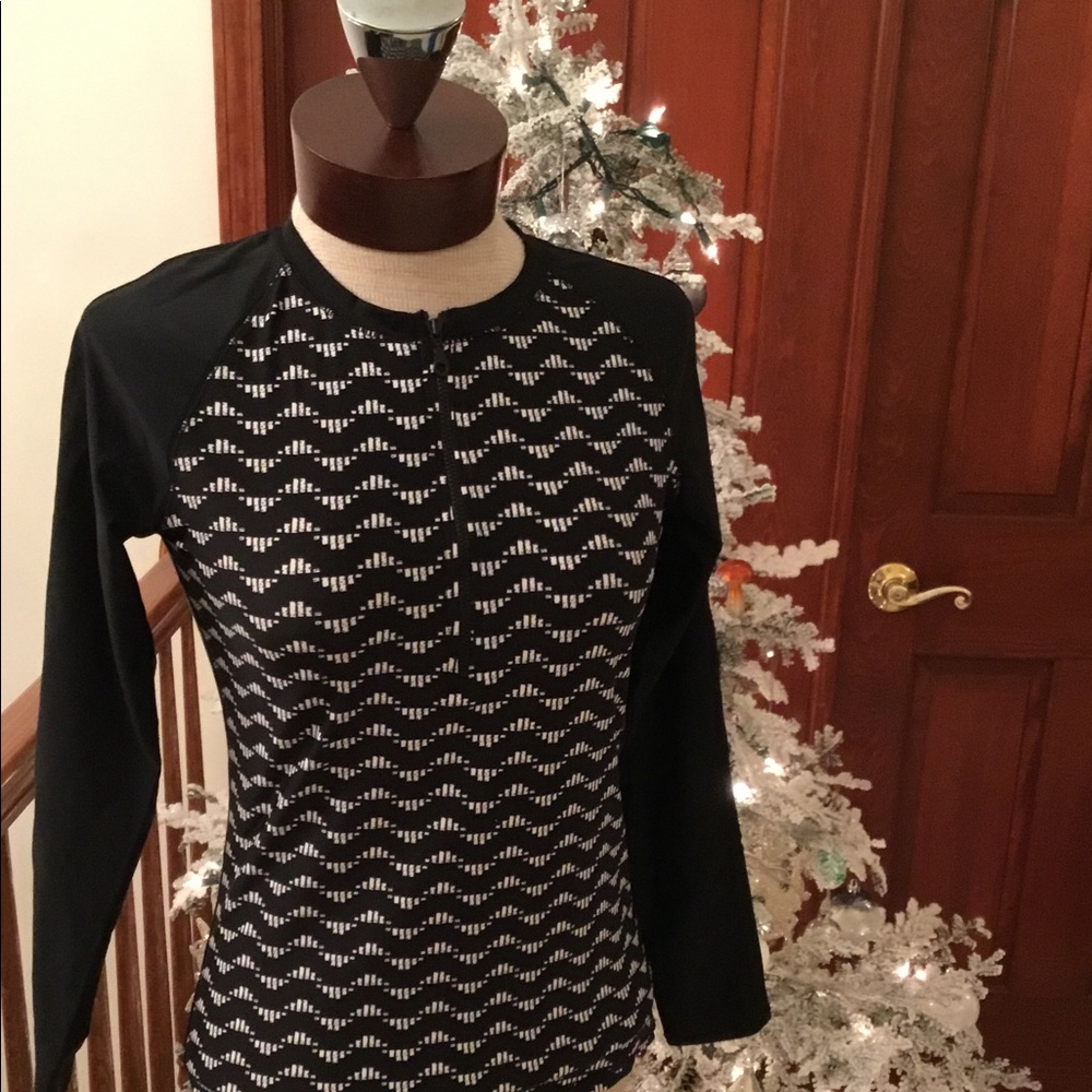 Rash guard - Picture 2 of 6